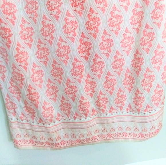 Coral elegance dress - Picture 2 of 3